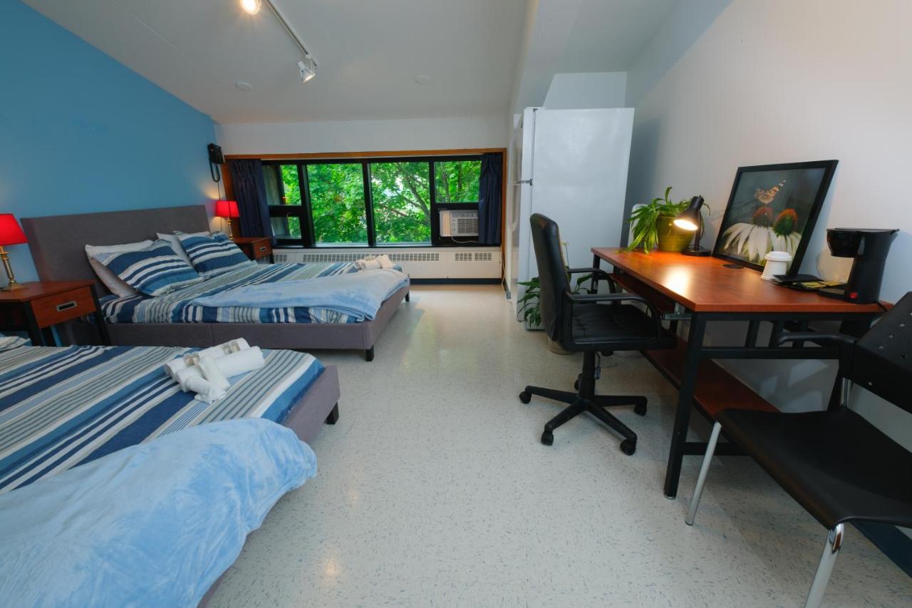 Hotel Au Campus Sherbrooke Exterior foto